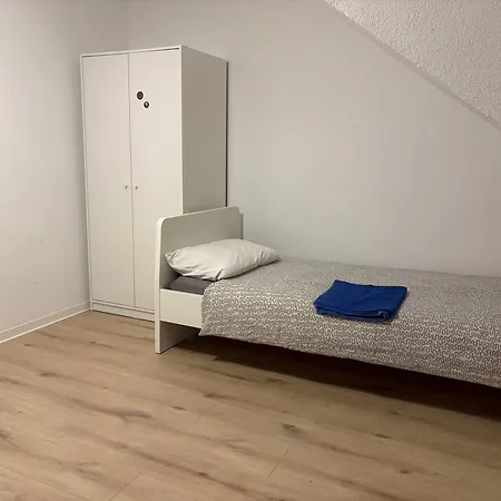 Cozy Close To Station Estugarda