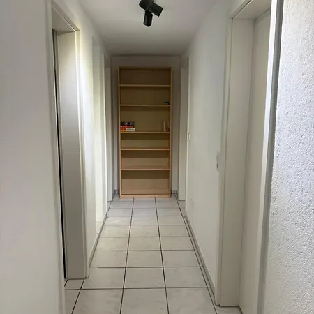 Quarto em Acomodações Particulares Cozy Close To Station *
