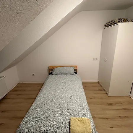 Cozy Close To Station Quarto em Acomodações Particulares Estugarda