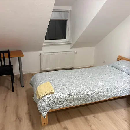Cozy Close To Station Quarto em Acomodações Particulares Estugarda